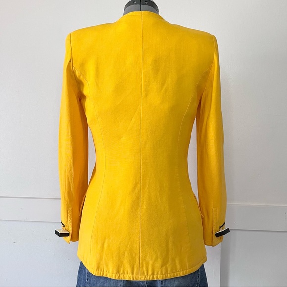 Vintage Collarless Fitted Blazer, modern wood like buttons; sunflower yellow - 8 - Picture 3 of 8